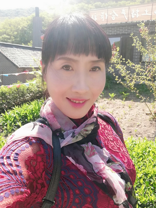 艳阳高照的第一张照片--平顶山相亲服务中心