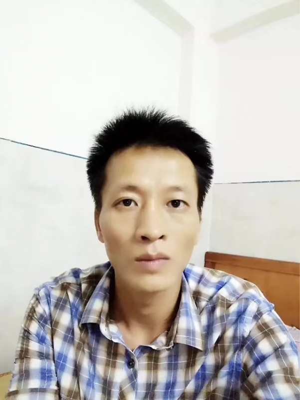 流年未亡的第一张照片--平顶山相亲服务中心