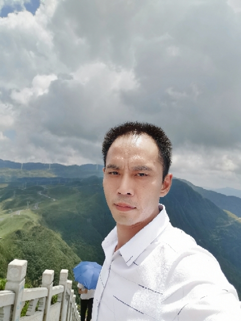 LXZ的第一张照片--平顶山相亲服务中心