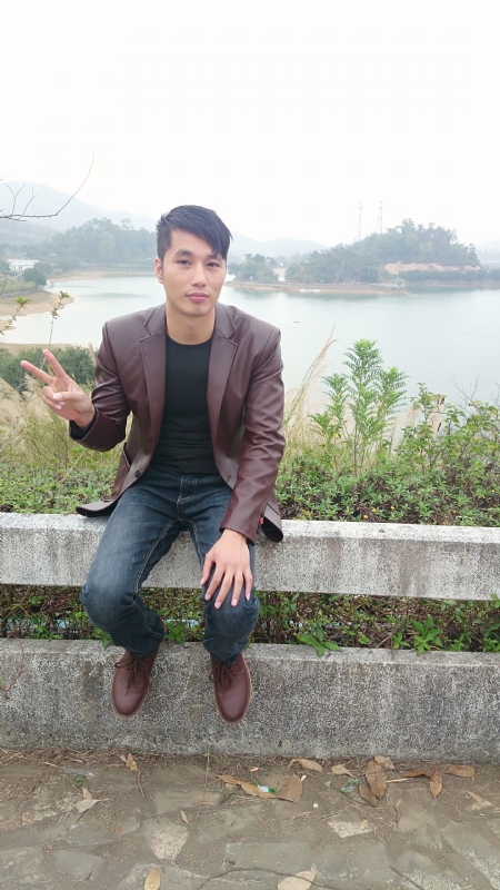 达尔的第一张照片--平顶山相亲服务中心