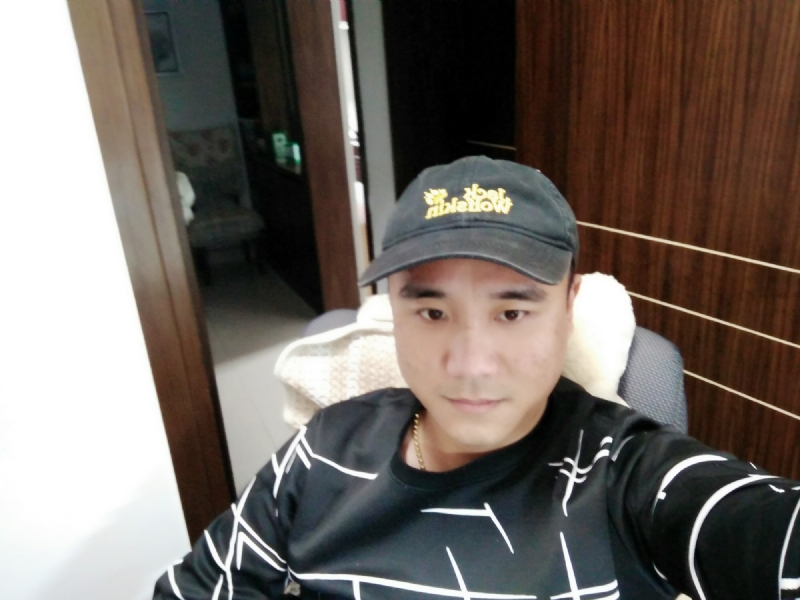 坚持我爱的第一张照片--平顶山相亲服务中心