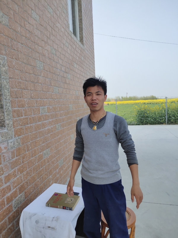 雷的第一张照片--平顶山相亲服务中心