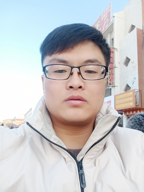 执子之手与子偕老的第一张照片--平顶山相亲服务中心