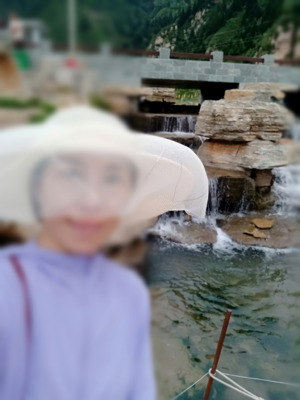 沥秋的第一张照片--平顶山相亲服务中心