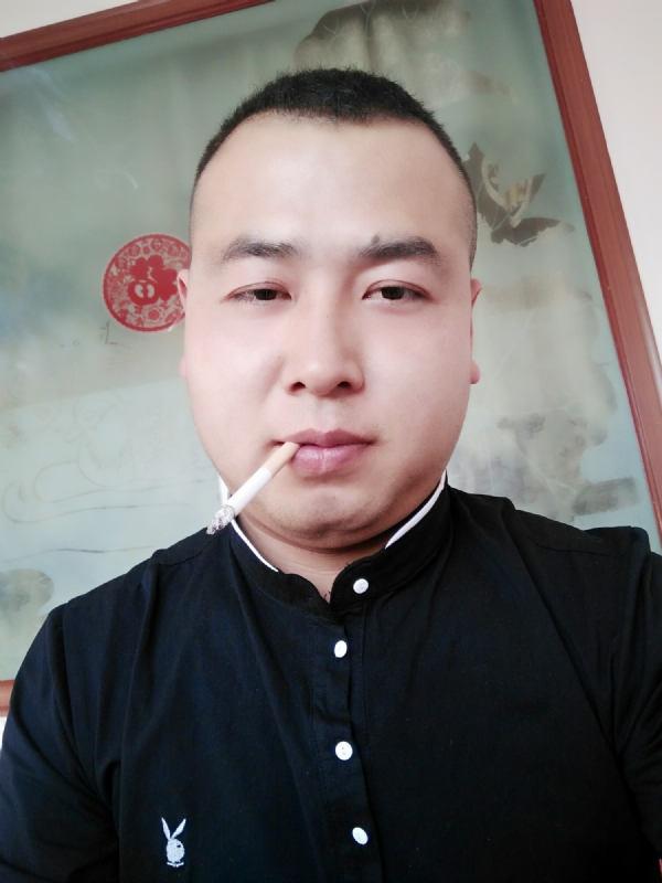 贰爺的第一张照片--平顶山相亲服务中心