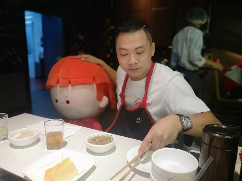 逆行的第一张照片--平顶山相亲服务中心