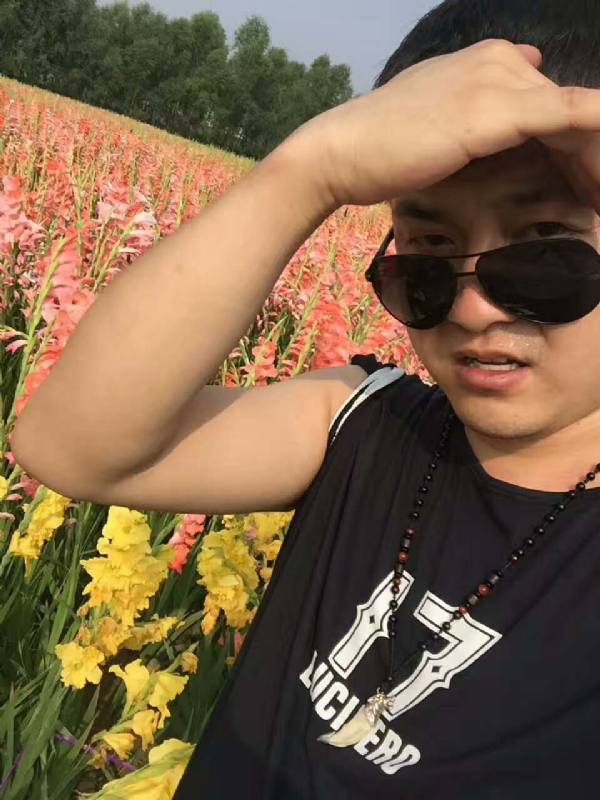 QH-蓝细胞的第一张照片--平顶山相亲服务中心