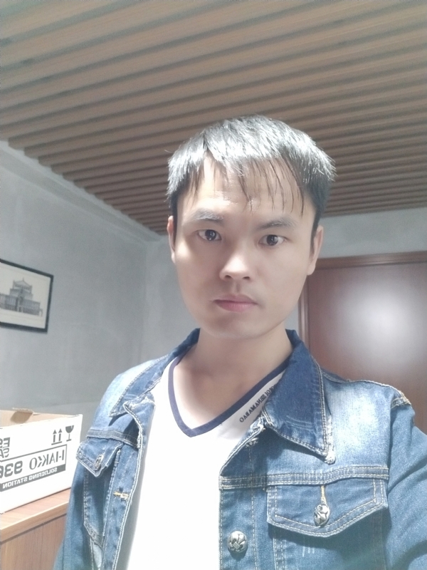 阿信的第一张照片--平顶山相亲服务中心