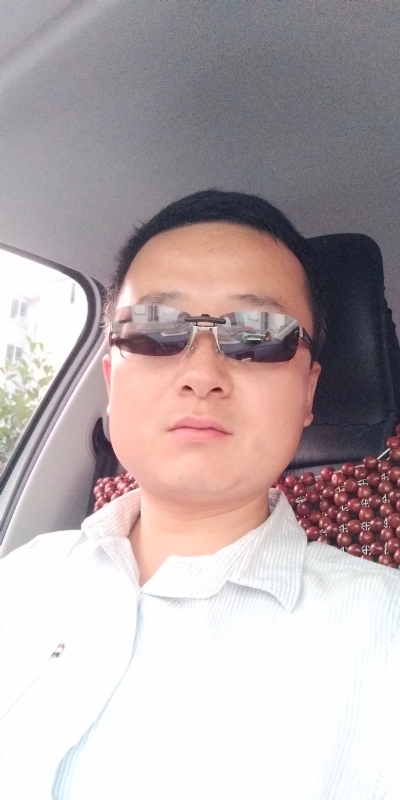 痛苦的单身狗的第二张照片--平顶山相亲服务中心