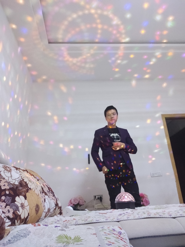 慕凡的第一张照片--平顶山相亲服务中心