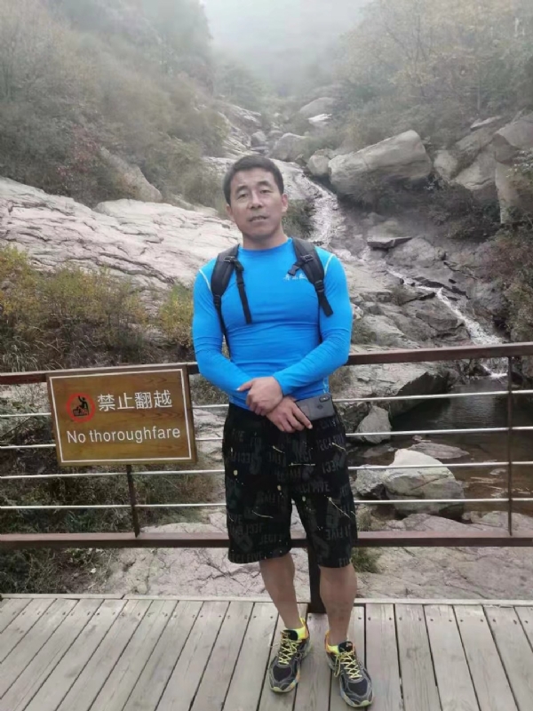 四季阳光的第一张照片--平顶山相亲服务中心