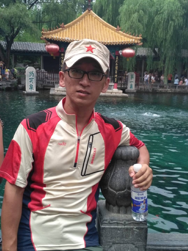 晓峰的第一张照片--平顶山相亲服务中心