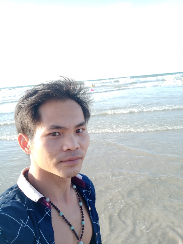 爱已欠费的第一张照片--平顶山相亲服务中心