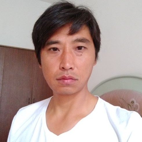 莞尔一笑的第一张照片--平顶山相亲服务中心