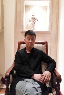 制片人杨亚林的第一张照片--平顶山相亲服务中心