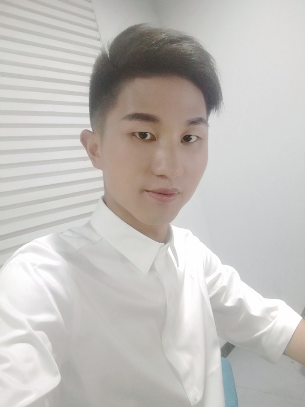 MrLi的第二张照片--平顶山相亲服务中心