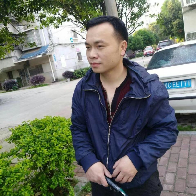 灰色足迹的第一张照片--平顶山相亲服务中心