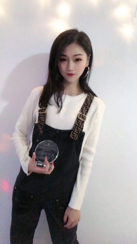 迷人的小璐的第一张照片--平顶山相亲服务中心