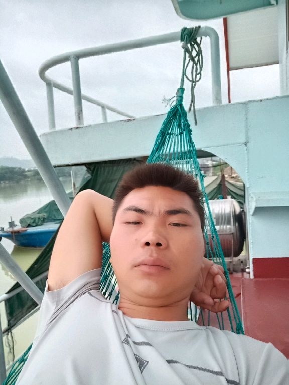 小哥哥的第一张照片--平顶山相亲服务中心