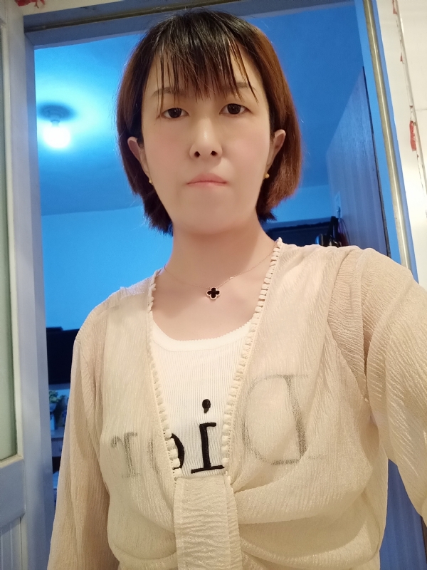 芬儿的第一张照片--平顶山相亲服务中心