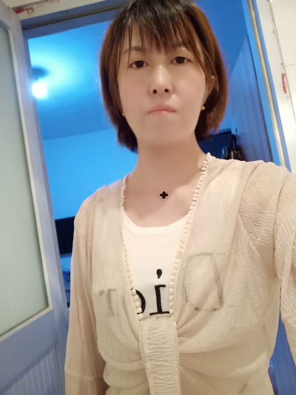 芬儿的第三张照片--平顶山相亲服务中心