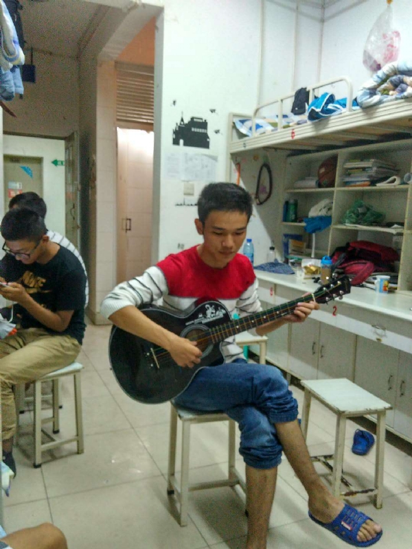 小林哥的第一张照片--平顶山相亲服务中心