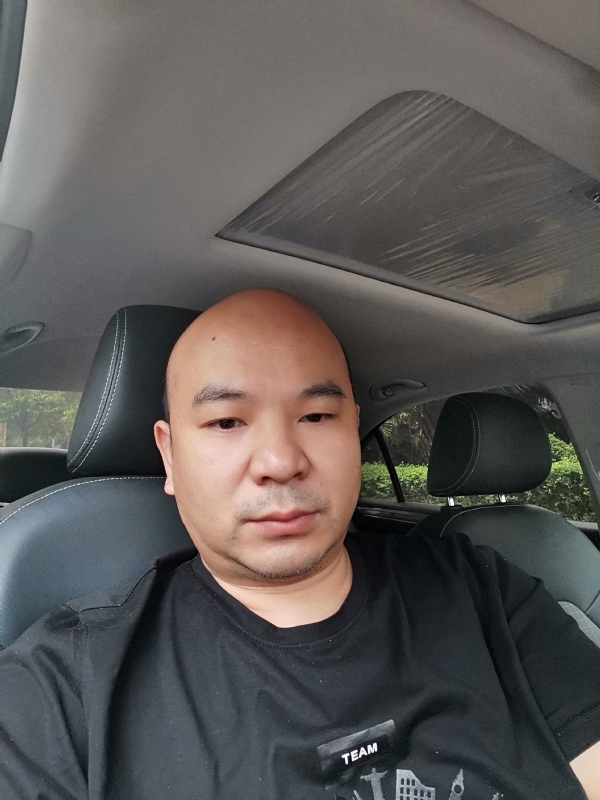 爷们已经老了的第一张照片--平顶山相亲服务中心