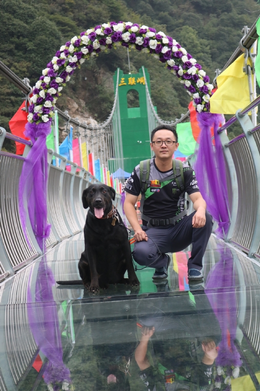 离人的第一张照片--平顶山相亲服务中心