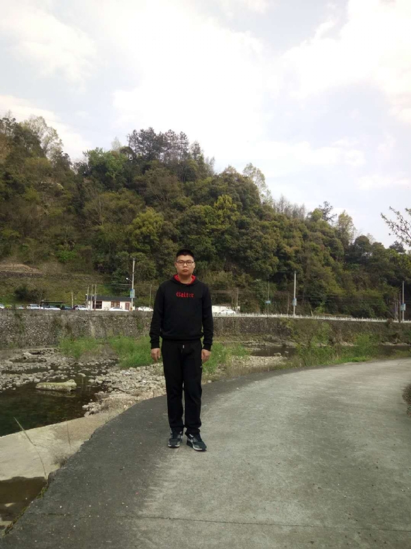 等着上钩的鱼的第一张照片--平顶山相亲服务中心