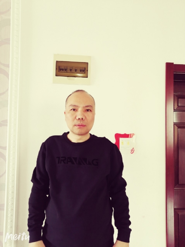 酒香四溢的第三张照片--平顶山相亲服务中心