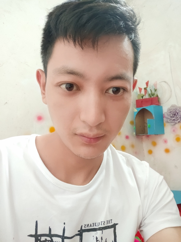 笑对人生的第一张照片--平顶山相亲服务中心