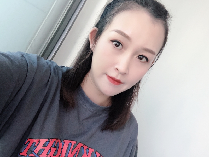 Amy的第一张照片--平顶山相亲服务中心