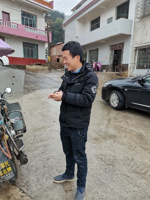 幸运遇见你的第一张照片--平顶山相亲服务中心