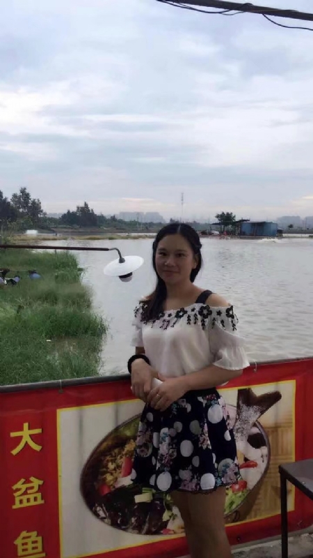 莹莹的第一张照片--平顶山相亲服务中心