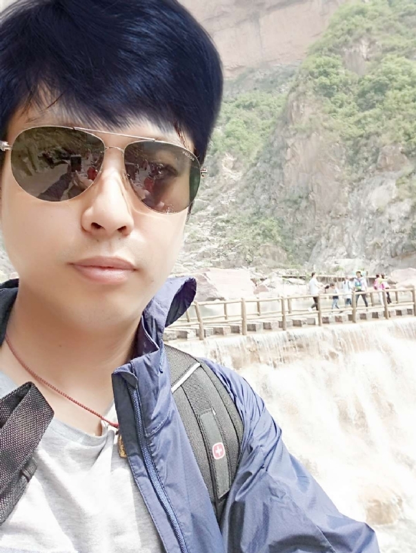 雅俗共赏的第一张照片--平顶山相亲服务中心