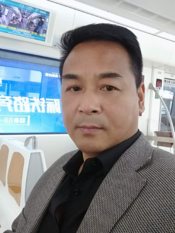 雪豹的第二张照片--平顶山相亲服务中心