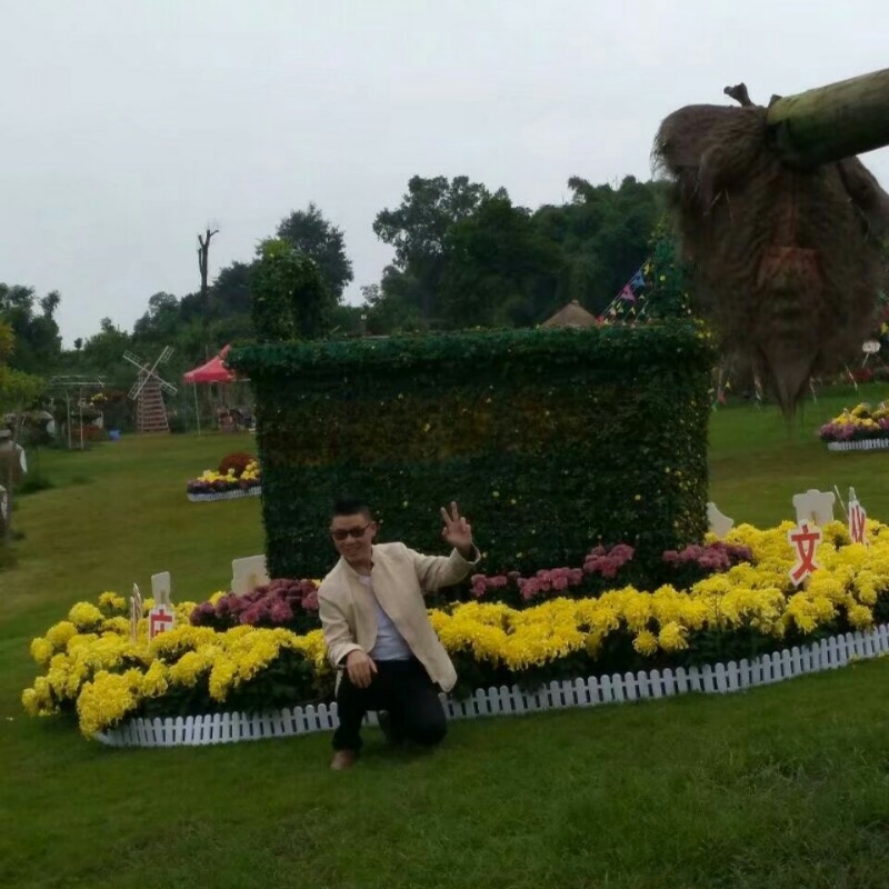 春风里^O^任徜徉的第一张照片--平顶山相亲服务中心