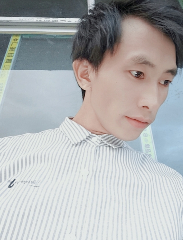 寻找下一个路口的第一张照片--平顶山相亲服务中心