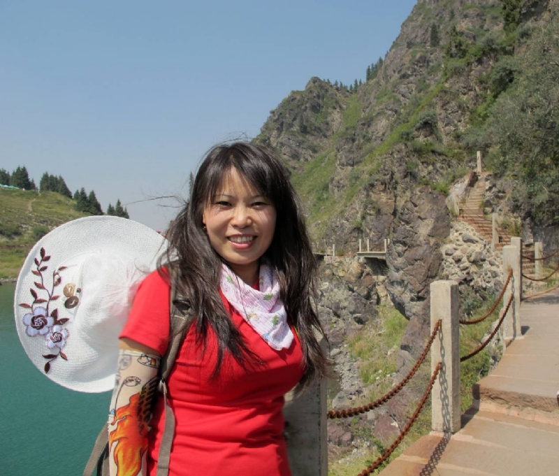 惊虹的第一张照片--平顶山相亲服务中心