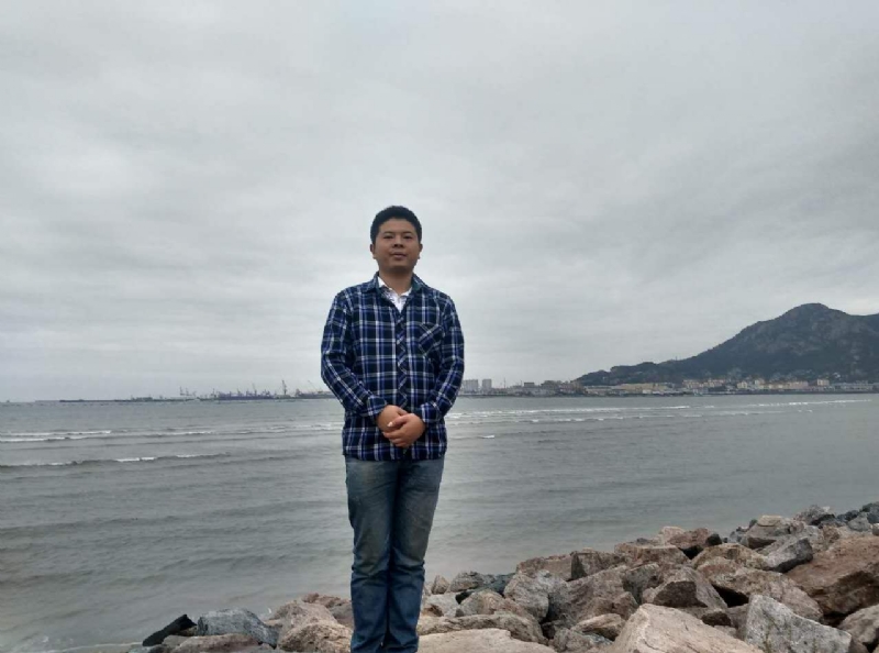 在奋斗的第二张照片--平顶山相亲服务中心