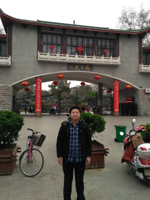 在奋斗的第四张照片--平顶山相亲服务中心