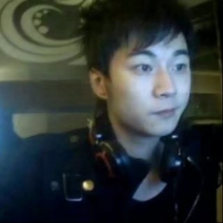 深夜人的第一张照片--平顶山相亲服务中心