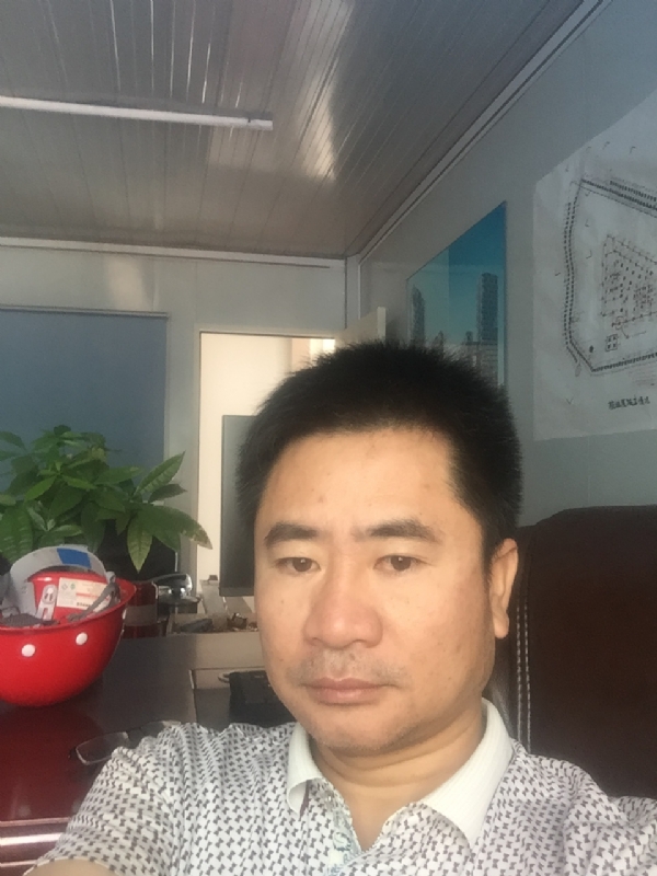 一步之遥的第一张照片--平顶山相亲服务中心