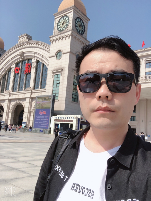 楚河畔的第一张照片--平顶山相亲服务中心