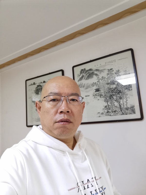 光头博士的第一张照片--平顶山相亲服务中心