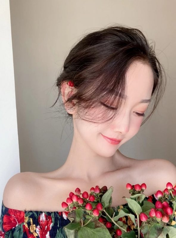 小诗vanessa的第二张照片--平顶山相亲服务中心