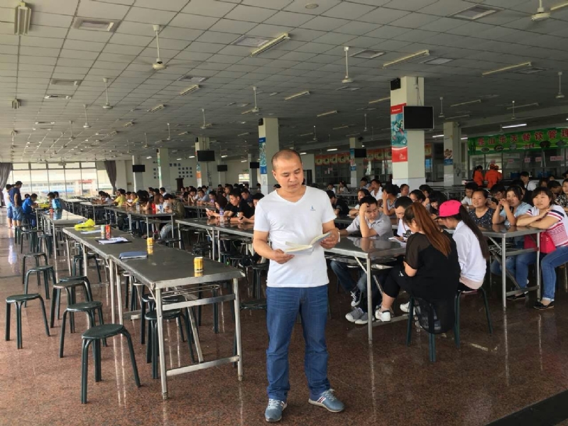 人在旅途的第二张照片--平顶山相亲服务中心