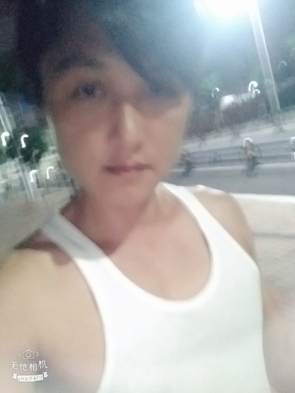 弟弟的第一张照片--平顶山相亲服务中心