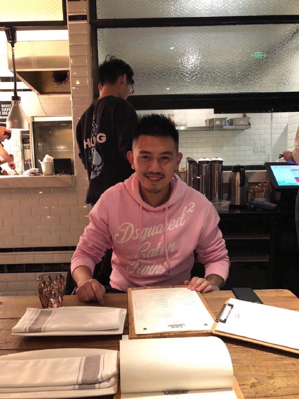 雪云飘的第一张照片--平顶山相亲服务中心