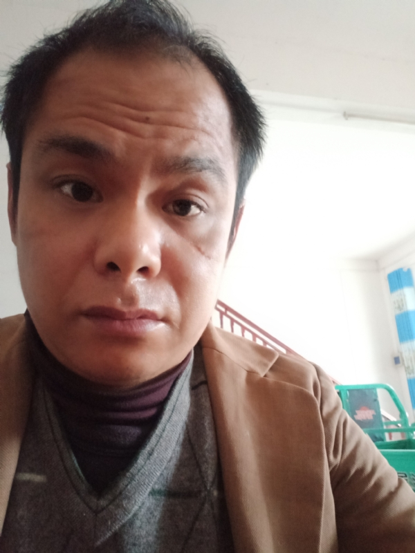 唐水果店发发发的第一张照片--平顶山相亲服务中心